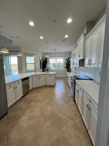 Building Photo - 7877 Clemson St