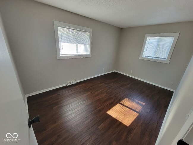 Building Photo - 2308 Aspen Ct