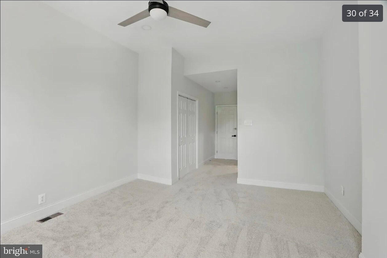 Building Photo - 118 S Conkling St