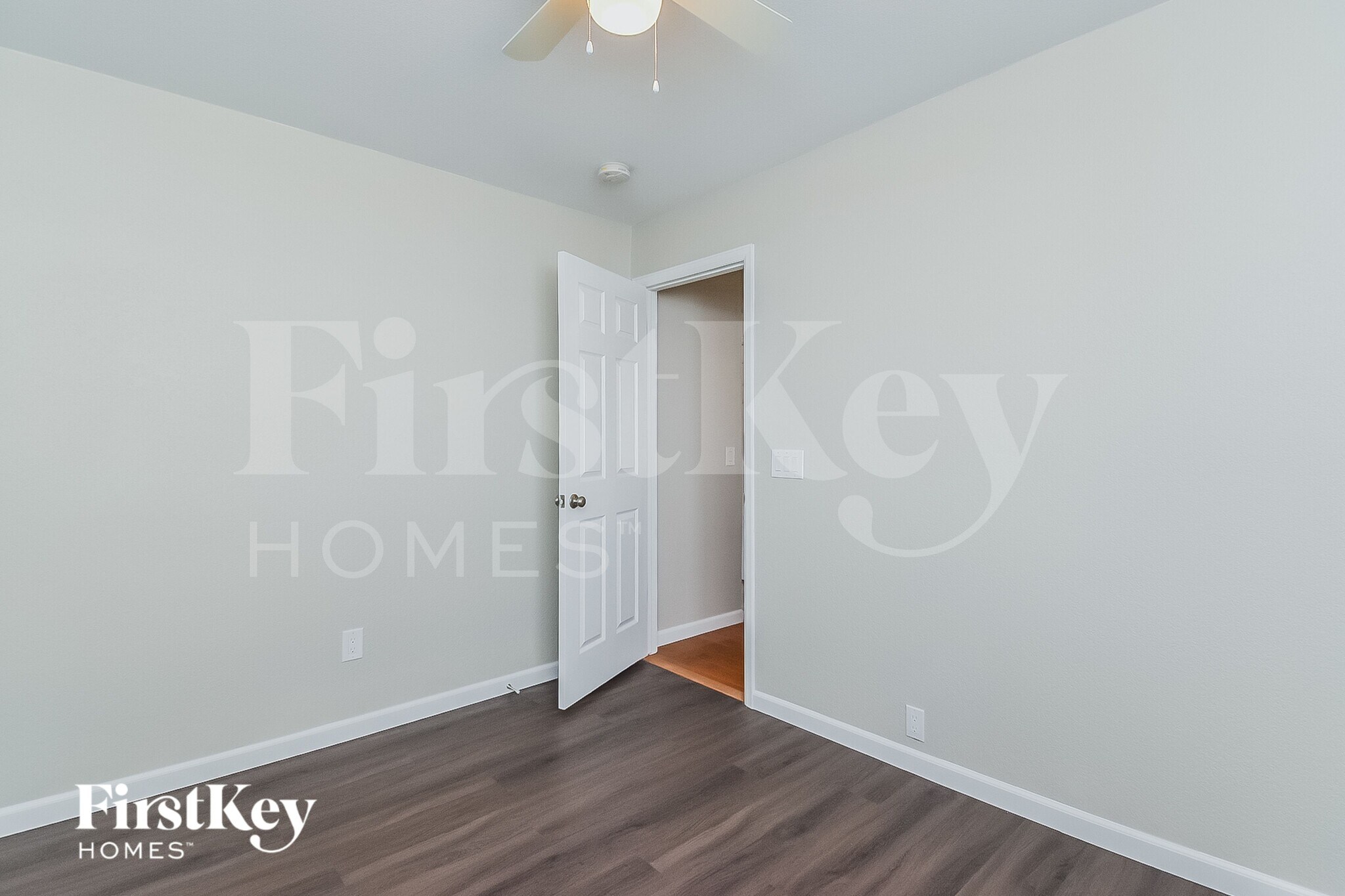 Building Photo - 5918 Vallecito Dr