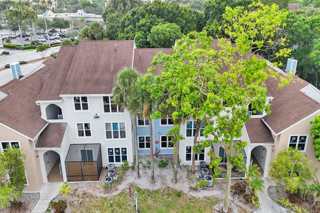Primary Photo - 2301 N Congress Ave