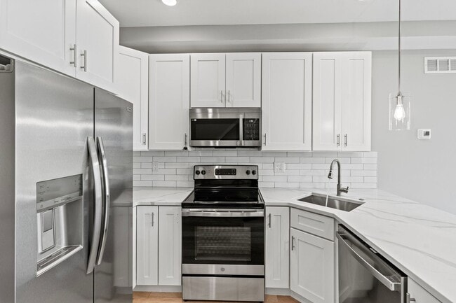 Building Photo - 2114 N 8th St