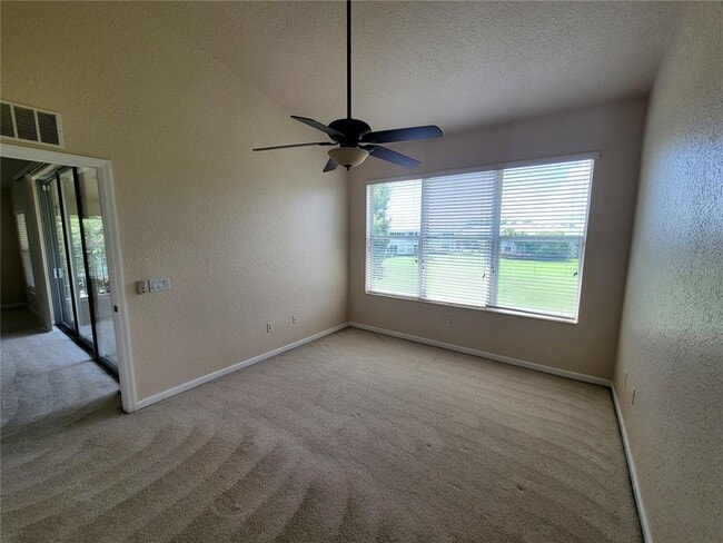 Building Photo - 4555 SW 52nd Cir