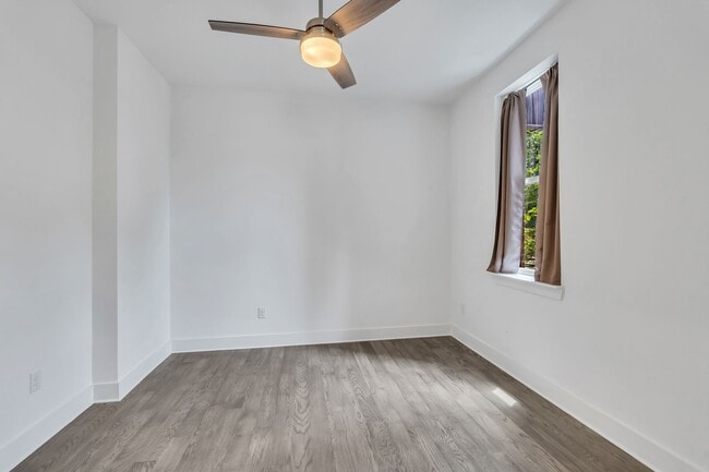 Building Photo - 1403 Martin St
