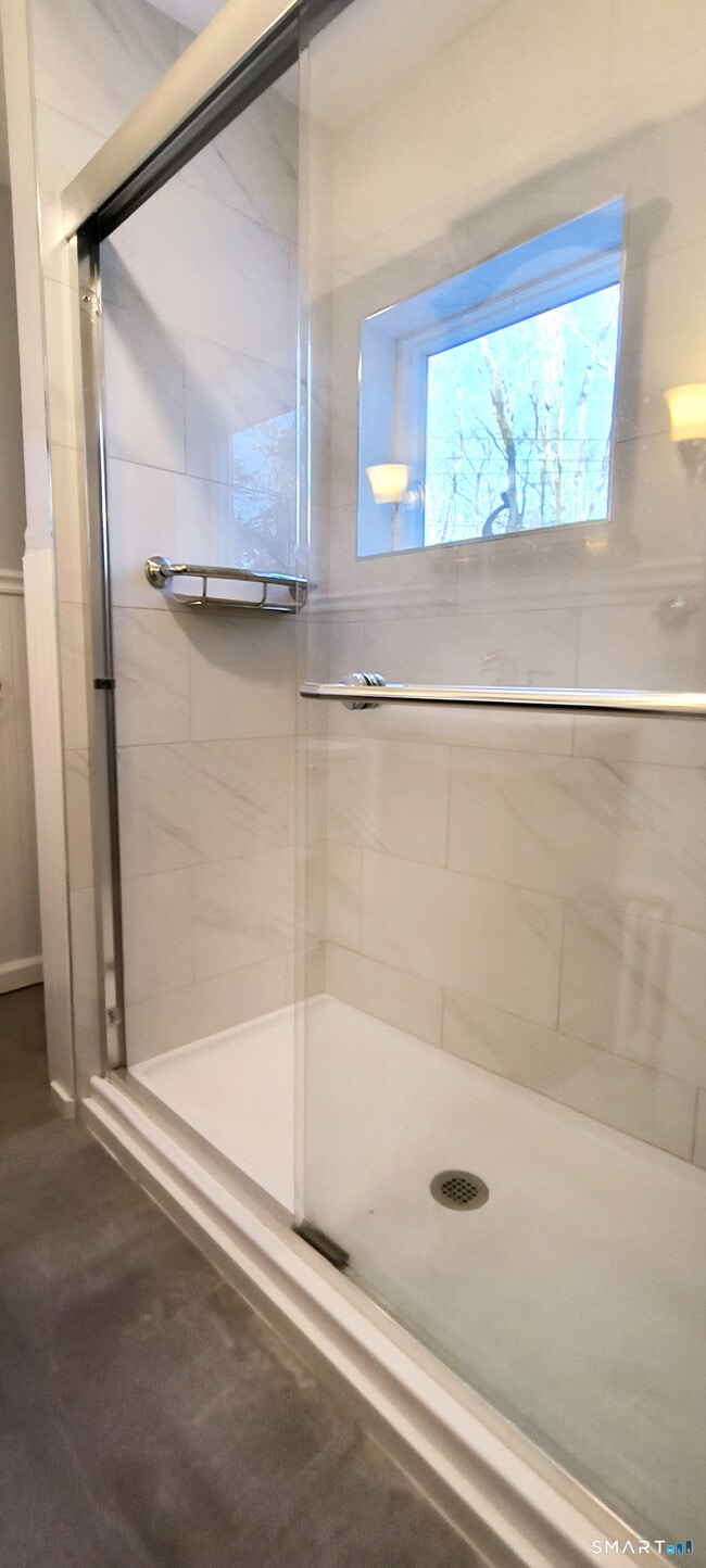 Building Photo - 21b Hoydens Hill Rd