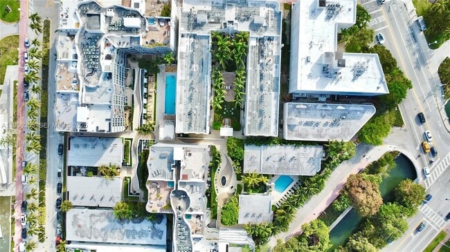 Building Photo - 435 21st St