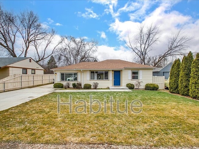 Building Photo - 4919 W Wylie Ln
