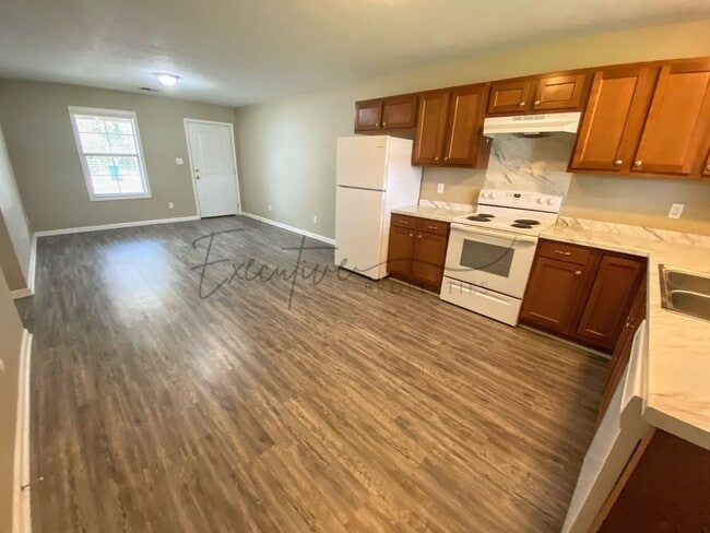 Building Photo - 204 S. Welty Avenue