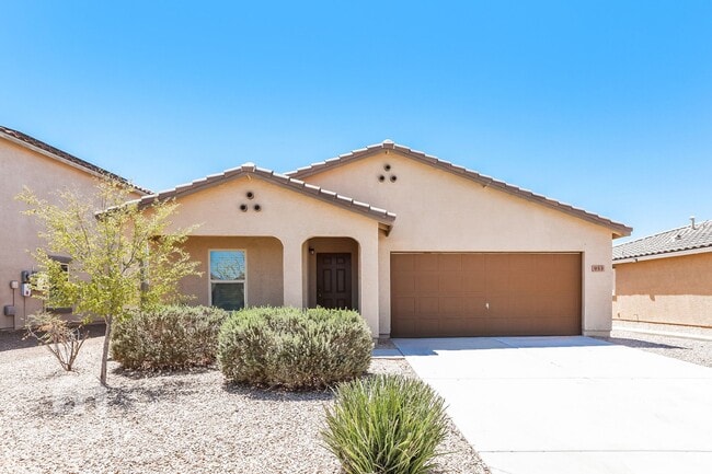 Building Photo - 953 Kachina Dr