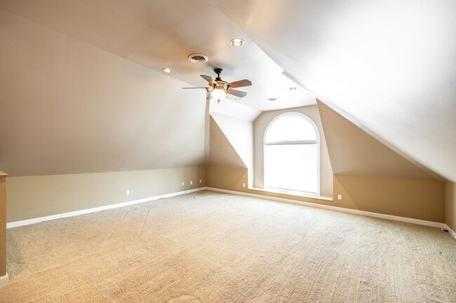 Building Photo - 150 Stonebrook Ln