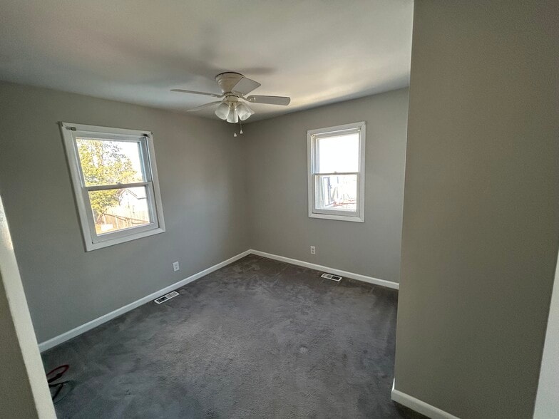 Building Photo - 22 Princeton Ave