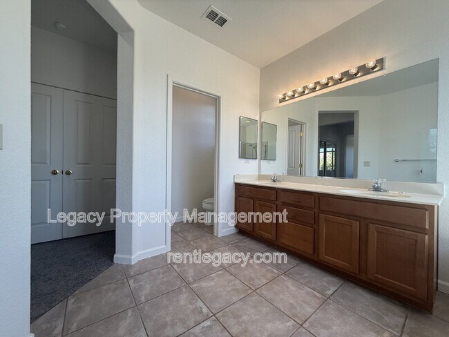 Building Photo - 4312 Accordion Wy
