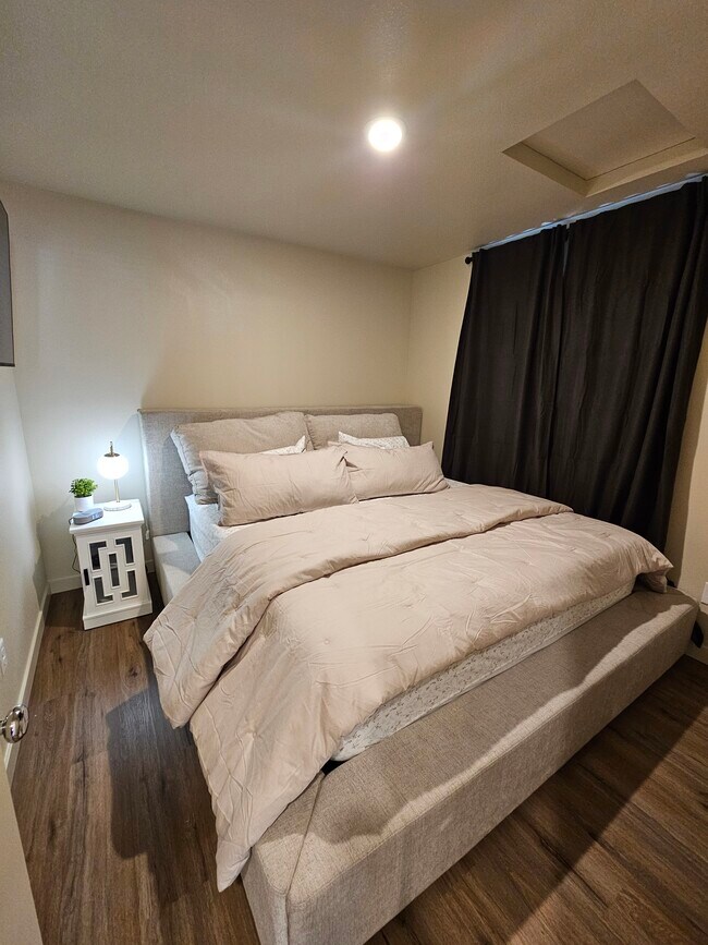 Building Photo - 275 Ipswich St