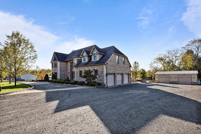 Building Photo - 45 Conklingtown Rd