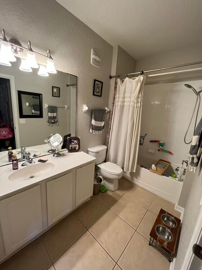 Building Photo - 3848 Lexmark Ln