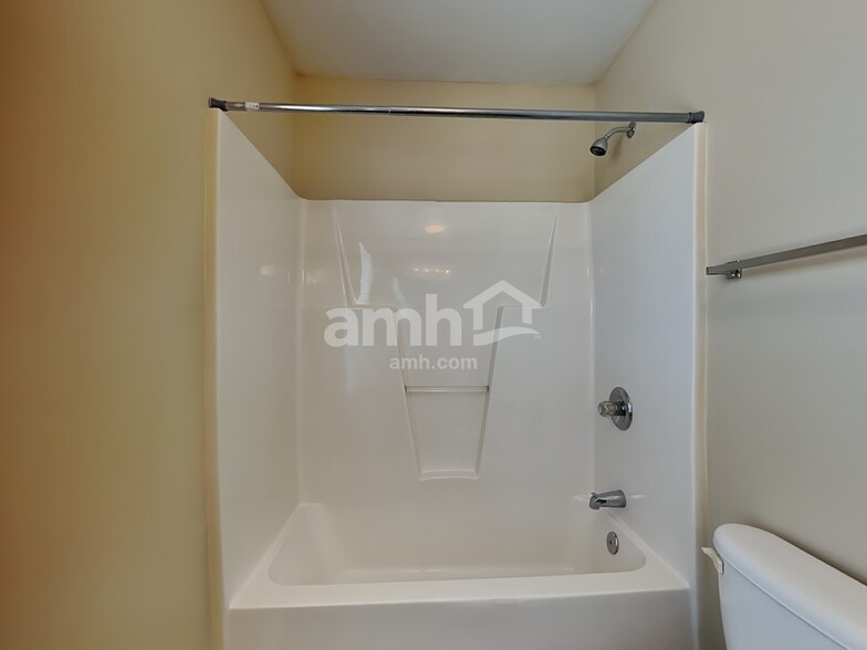 Building Photo - 4640 Lauren Woods Ct