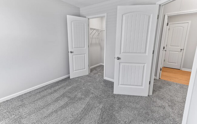 Building Photo - 244 Justify Ave