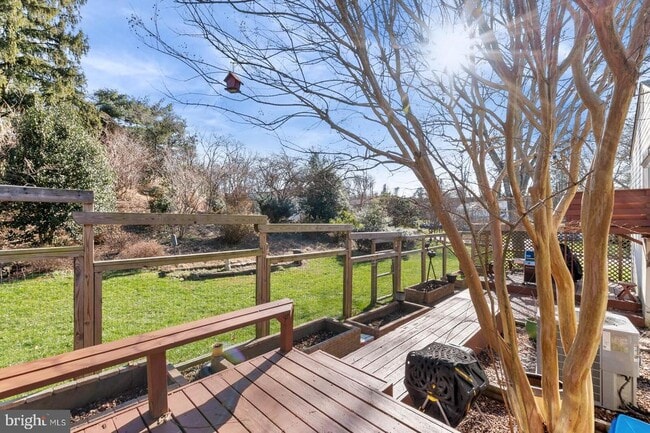 Building Photo - 9711 Cinnamon Creek Dr