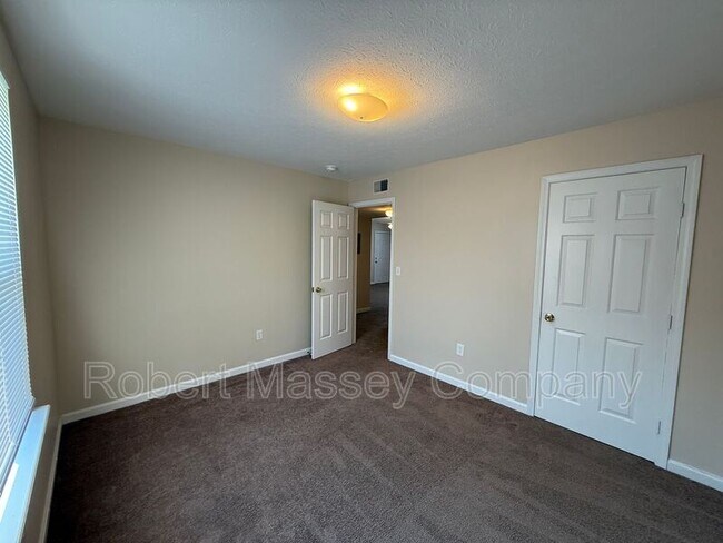 Building Photo - 7907 Canonero Way