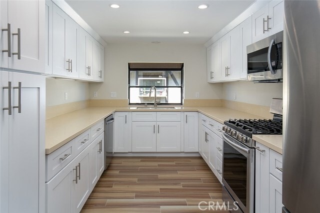 Building Photo - 402 El Centro St