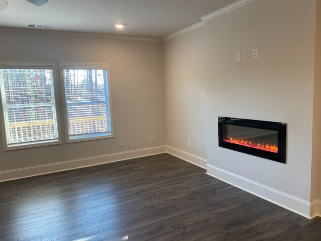 Building Photo - Modern 3-Story Townhome Near Woodstock High & Middle School