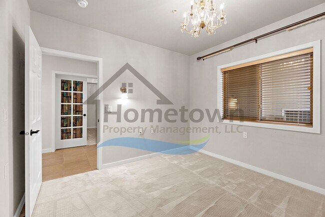 Building Photo - 355 W Waterside Dr