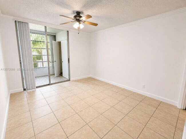 Building Photo - 3141 NW 47th Terrace