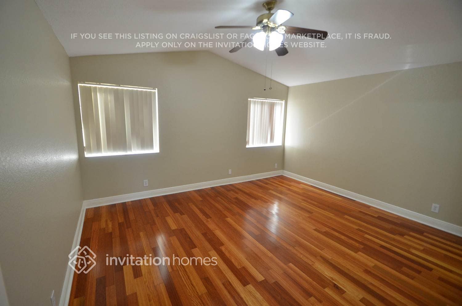 Building Photo - 6511 Pelican Ave