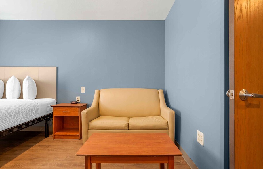 Building Photo - Furnished Studio-Tallahassee - Northwest