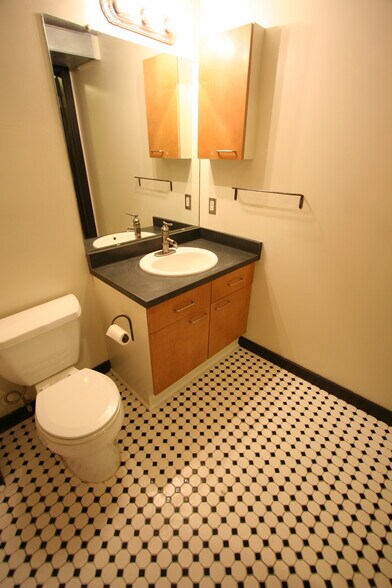 Building Photo - 300 Tijeras Ave NE