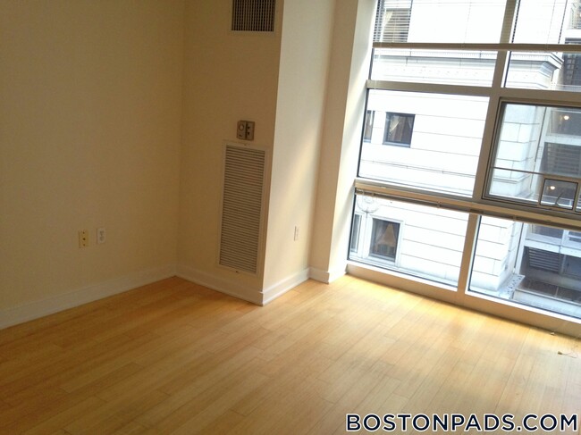 Building Photo - 40 Boylston St