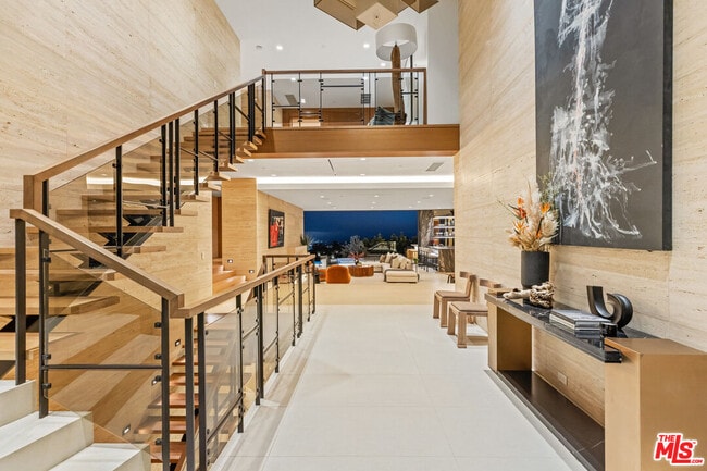 Building Photo - 1731 Summitridge Dr