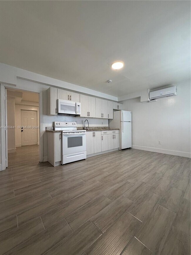 Building Photo - 60 NW 71st St