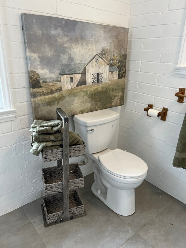 Building Photo - 33574 Washington Dr