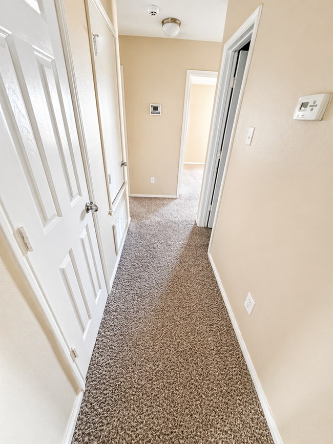 Building Photo - AVAILABLE NOW; APPLY AT OUR WEBSITE TODAY!!