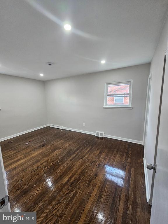 Building Photo - 7822 Anita Dr