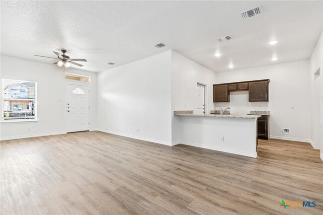 Building Photo - 3509 Abraham Dr