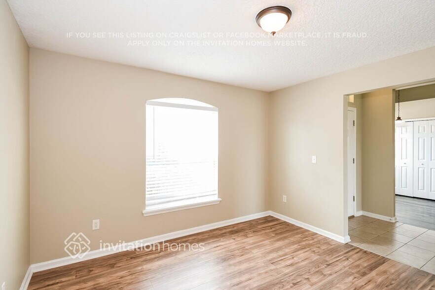 Building Photo - 6099 Green Pond Dr