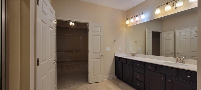 Building Photo - 4565 Flycatcher Dr