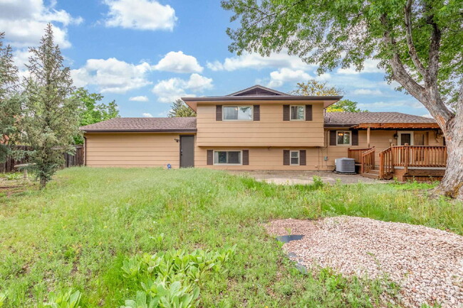 Building Photo - 6724 Knight Dr