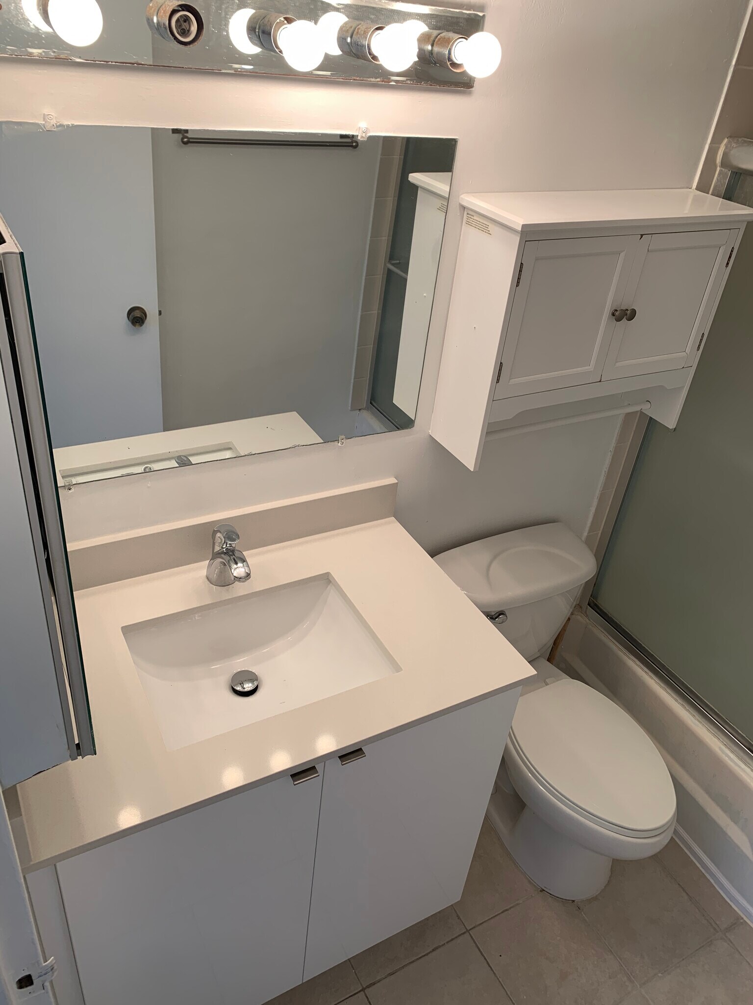 Building Photo - 999 Brickell Bay Dr