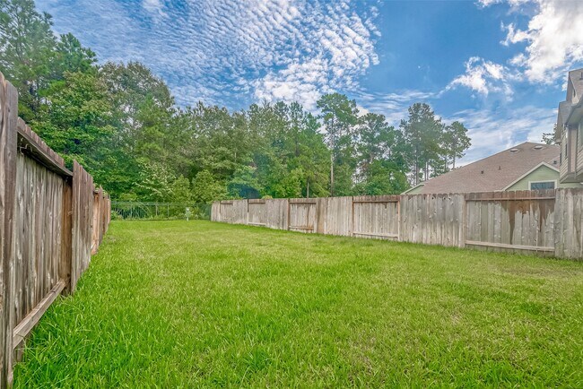 Building Photo - 228 N Spotted Fern Dr