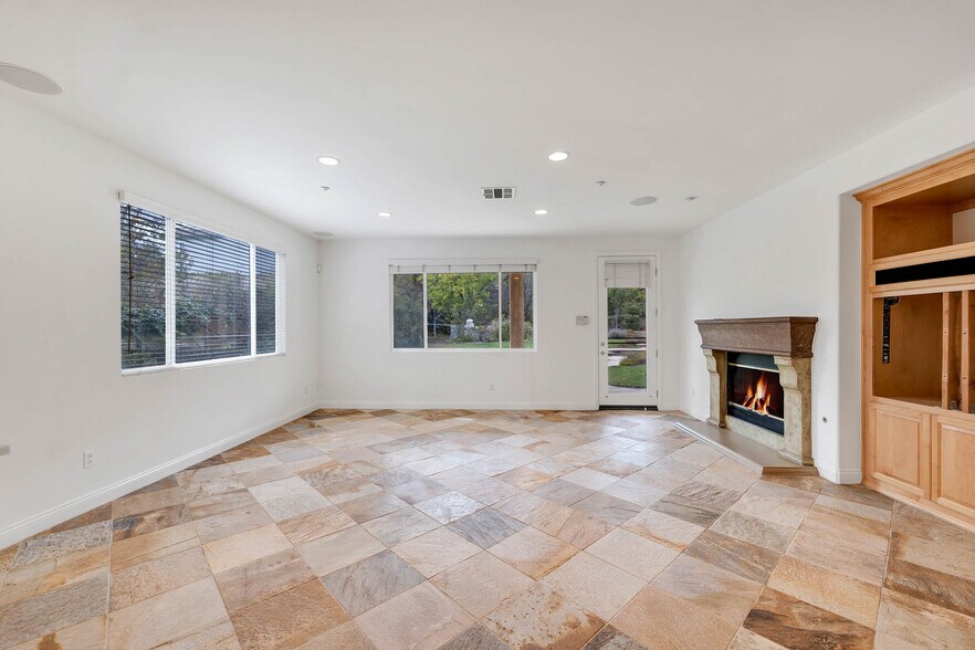 Family Room - 12215 Delante Ct