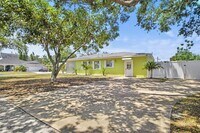 Building Photo - 504 Milwaukee Ave