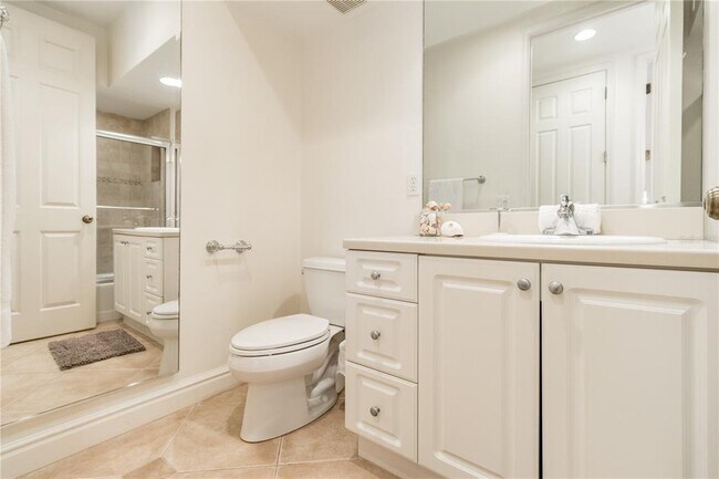 Building Photo - 3705 54th Dr W