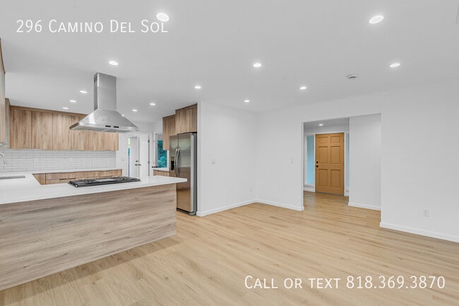 Building Photo - 296 Camino del Sol