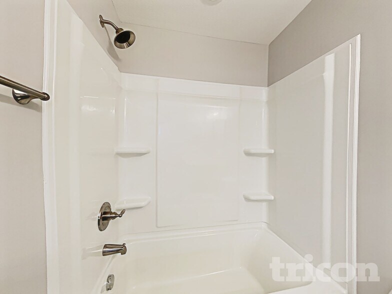 Building Photo - 1063 Spicer Dr