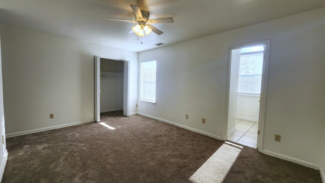 Building Photo - 1209 Alder Ct