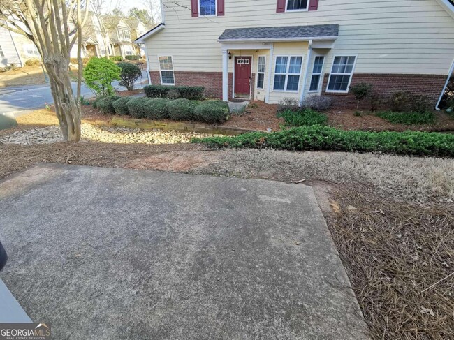 Building Photo - 2328 Suwanee Pointe Dr