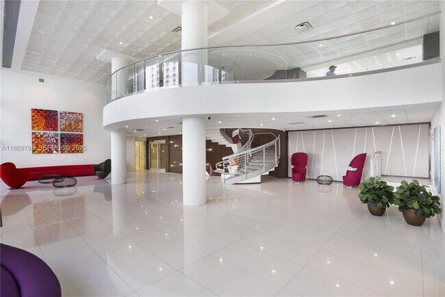 Building Photo - 5701 Collins Ave